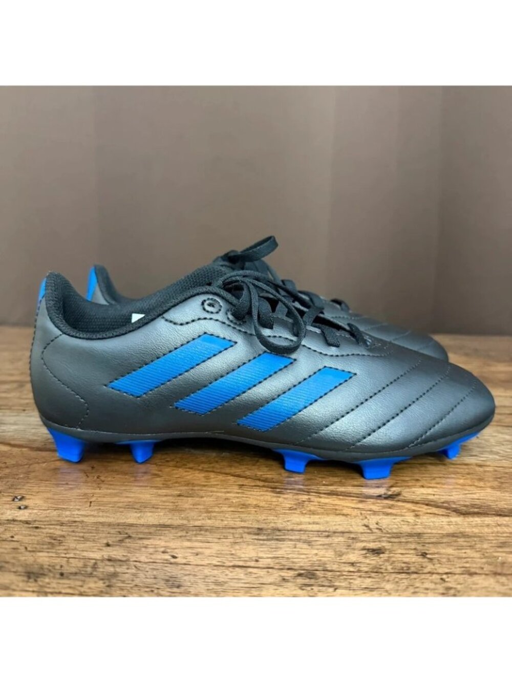 Adidas Cleats - Picture 4 of 8